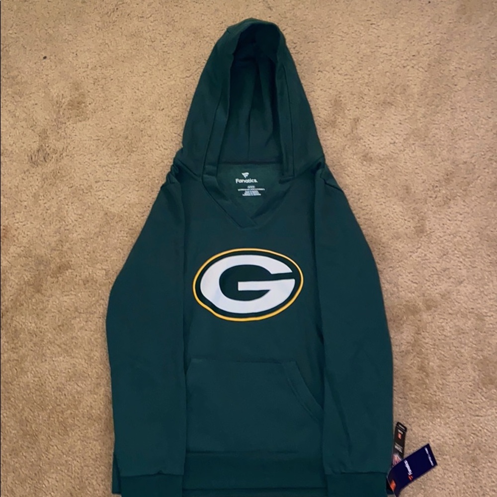 Women’s Green Bay Packers hooded sweatshirt.